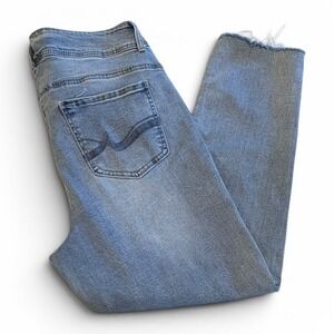 Angels Forever Young Women 16W  High Rise Raw Hem Tapered Jeans Medium Wash Blue